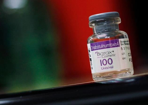 Botox: Πως αρχίσαμε να βάζουμε στο πρόσωπό μας την πιο φονική τοξίνη στον πλανήτη